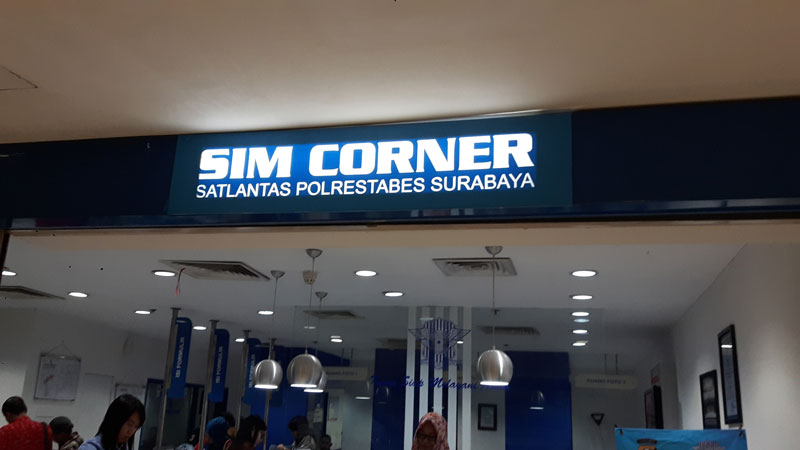 Sim Corner Tunjungan Plaza Surabaya Raiza Rara